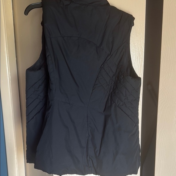 Champion Black Vest - Picture 5 of 6